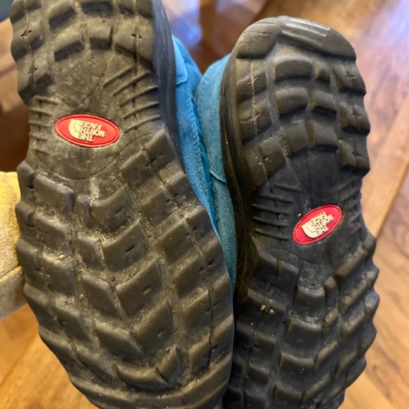Blue NorthFace boots - Picture 4 of 4